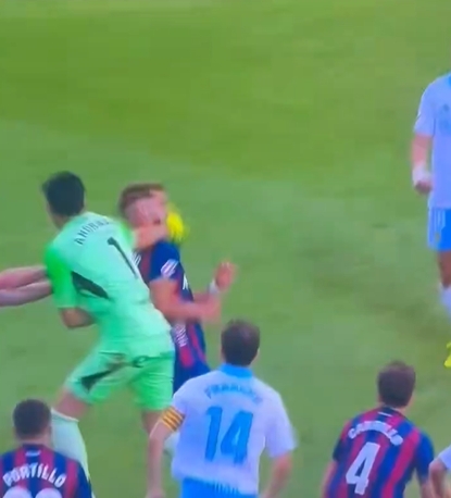 kaiyun平台-萨拉戈萨门将拳击对手！主帅：有些底线不可逾越 队长：为此道歉